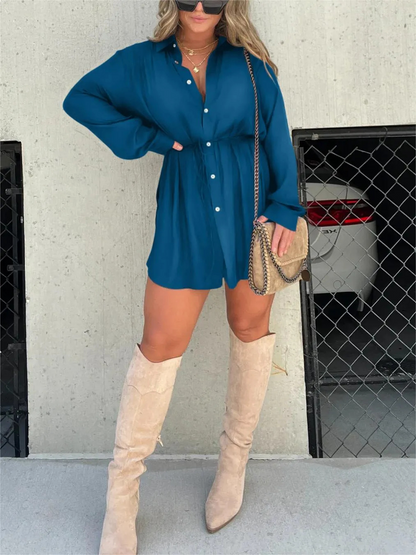 Flavie™ | Robe courte en satin tendance