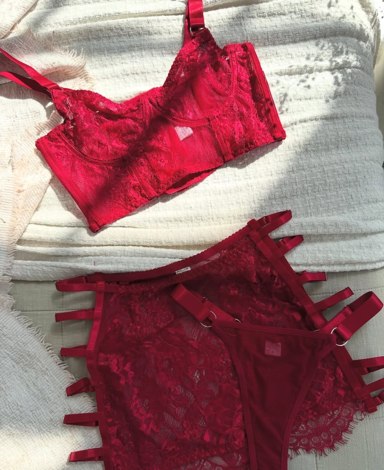 Amber™ | Ensemble Lingerie Rouge Désir