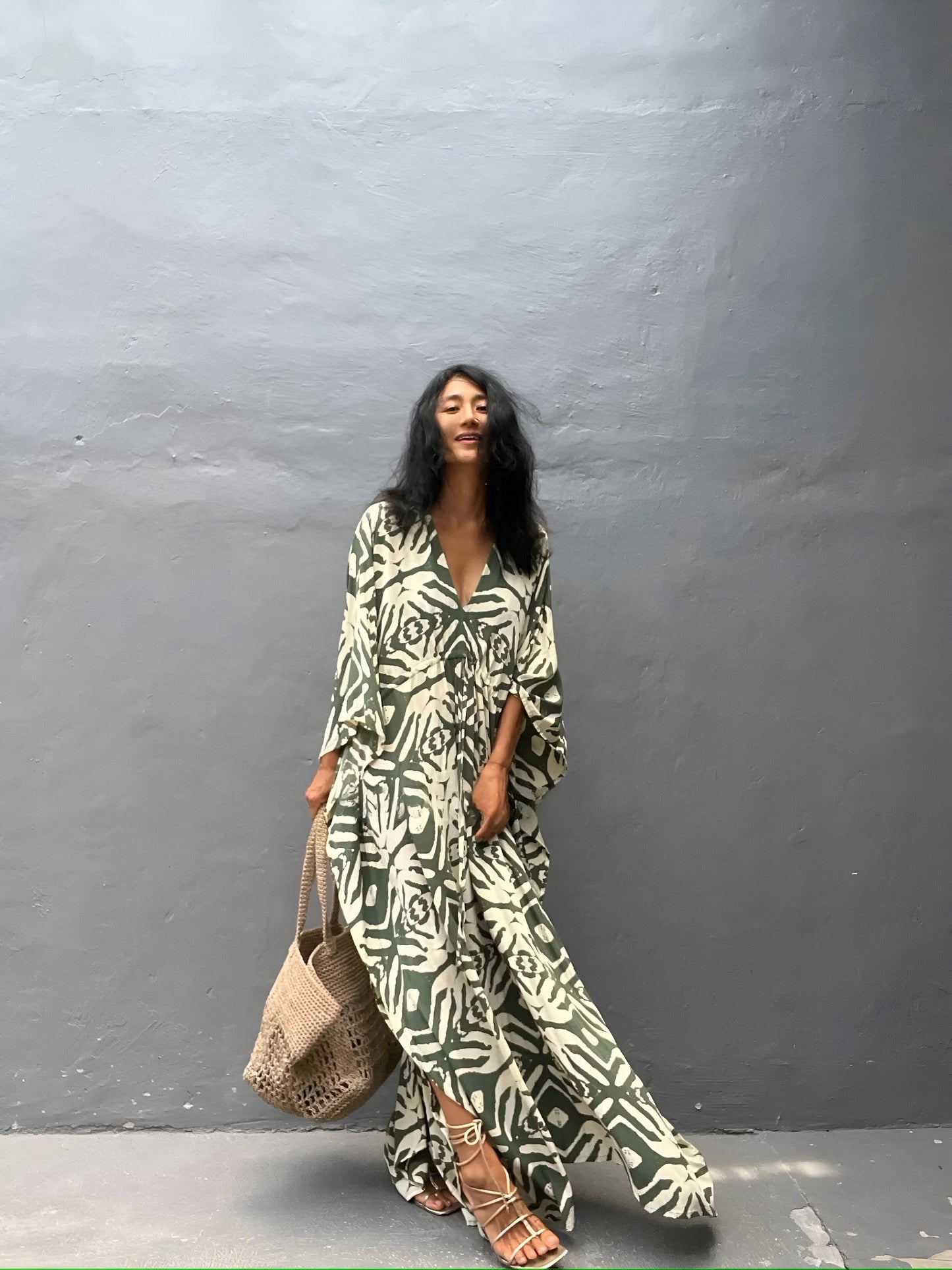 Nayla™ | Robe kaftan en coton avec col en V