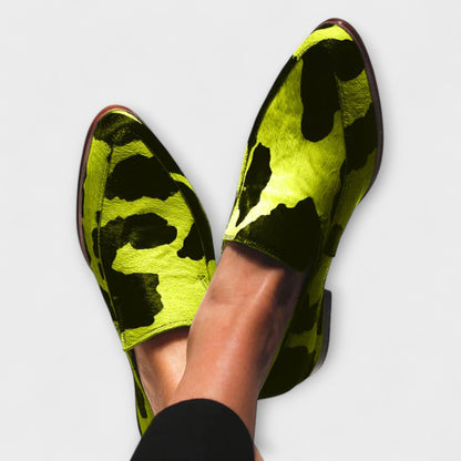 Amira™ | Mocassins avec imprimé vache