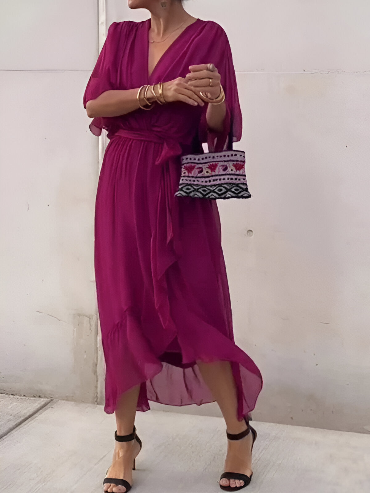 Monica™ | Robe à décolleté en V