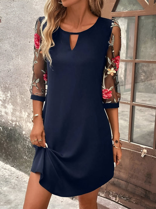Charlotte™  | Robe d'été élégante avec des manches ornées