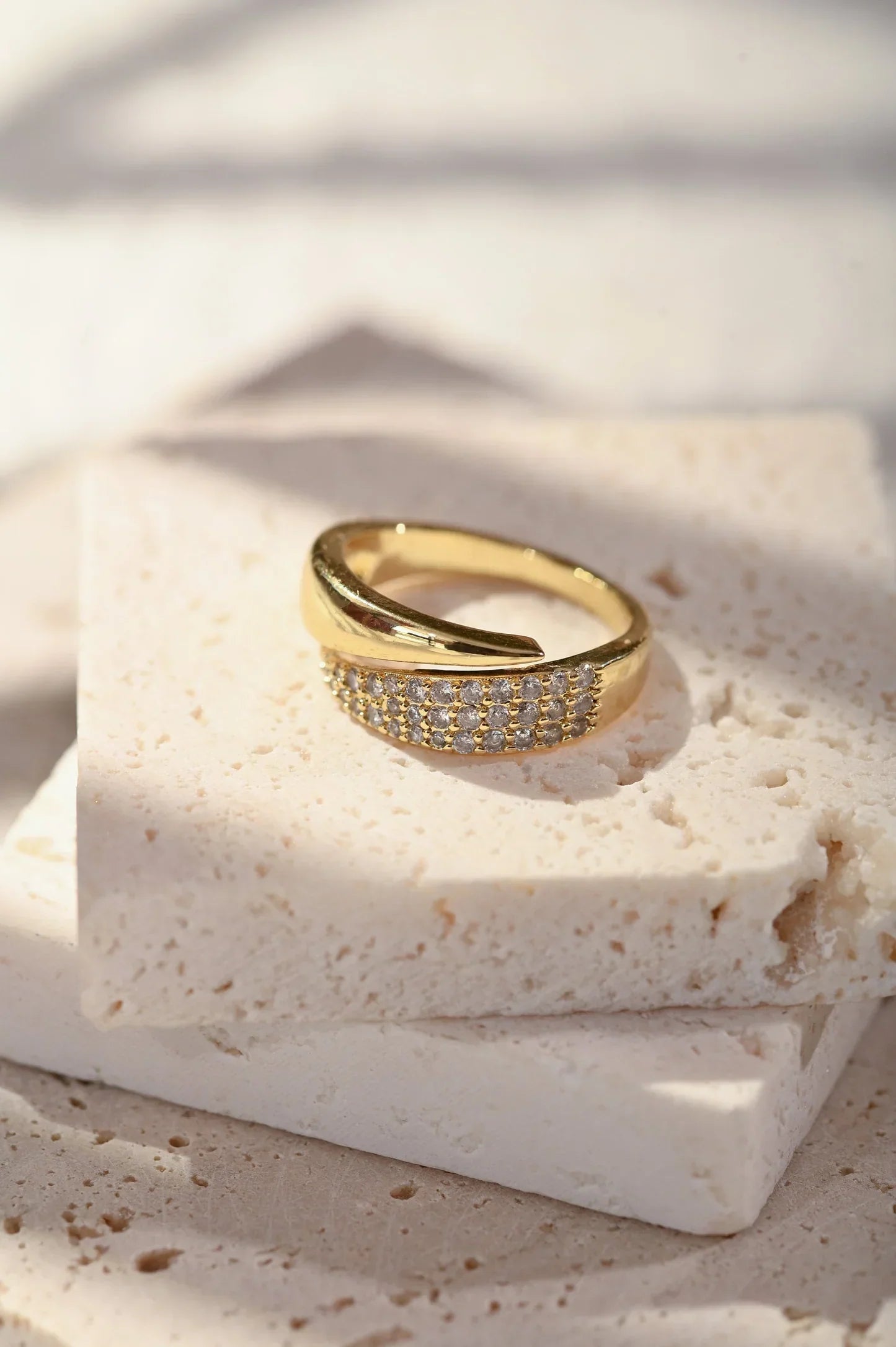 (1+1) Victoria™ | Bague avec pierres scintillantes